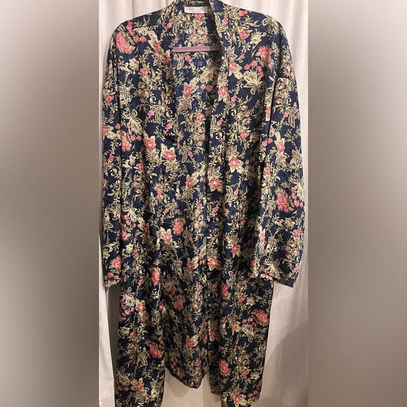 Navy and Pink Floral Robe - Picture 1 of 3